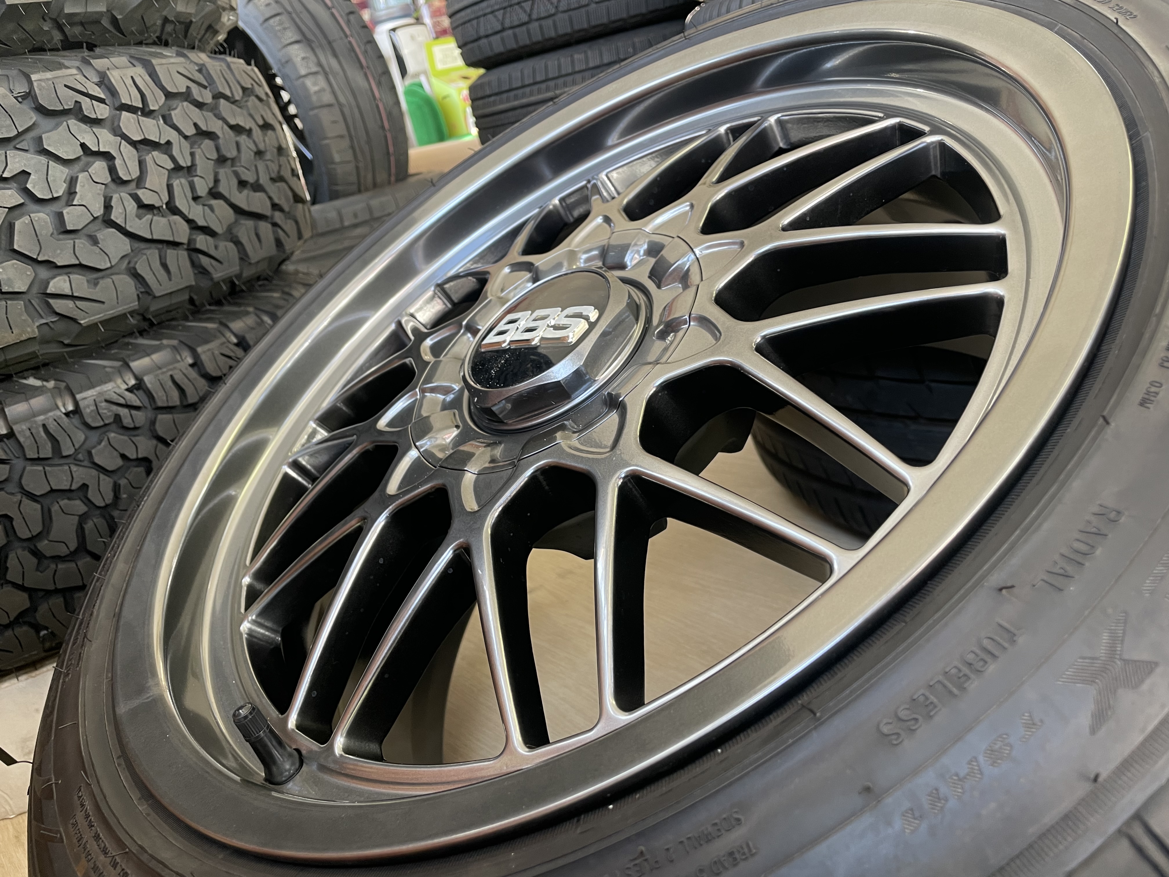 BBS RGⅡ（RG117）☆18インチ9Jインセット35  PCD114.3-5H☆235/45R18付き中古タイヤホイール4本セット☆マークX、テスラModel3などに！