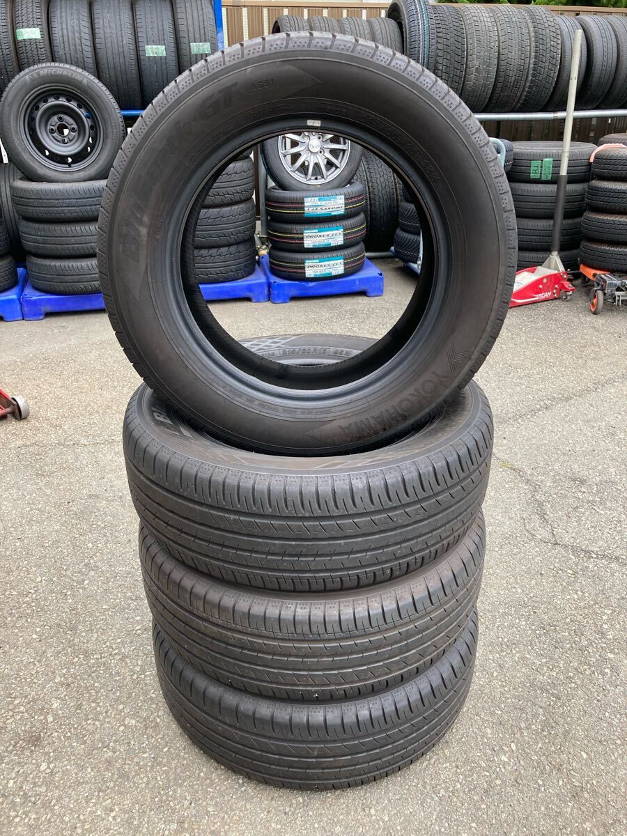 T11◆215/60R16 95H ヨコハマ ブルーアースGT AE51◆中古タイヤ4本セット!!溝残っています!!クラウン マークX ヴェゼル CX-3 など